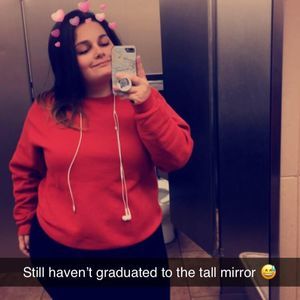 Meet your Posher, Nikki